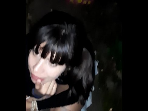 ❤️ Në rrugë penisi i fryrë në këmbim të karamele ❌ Pornografi cilësore në sq.mailkassa.ru