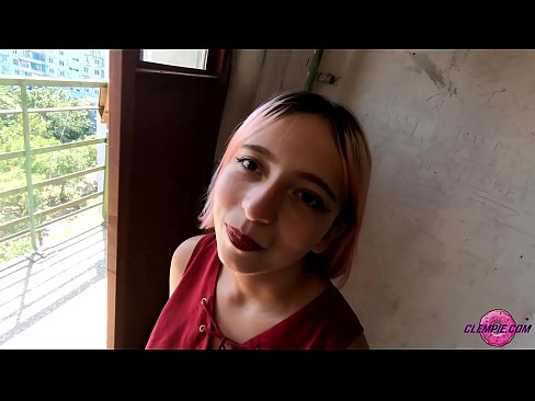 ❤️ Sensual student thith një të huaj në pjesën e jashtme - sperma në fytyrën e tij ❌ Pornografi cilësore në sq.mailkassa.ru